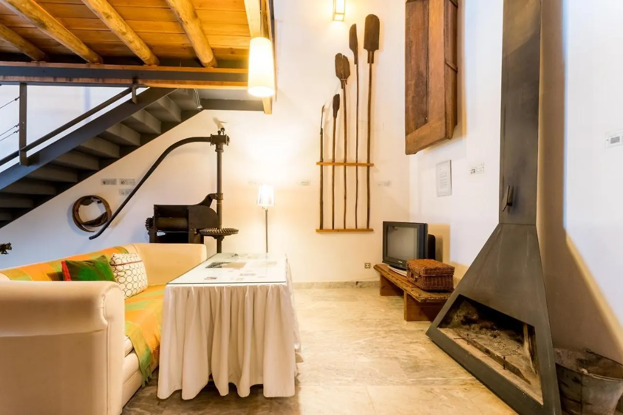 Country house Antigua Panaderia De Valdelarco Guest House