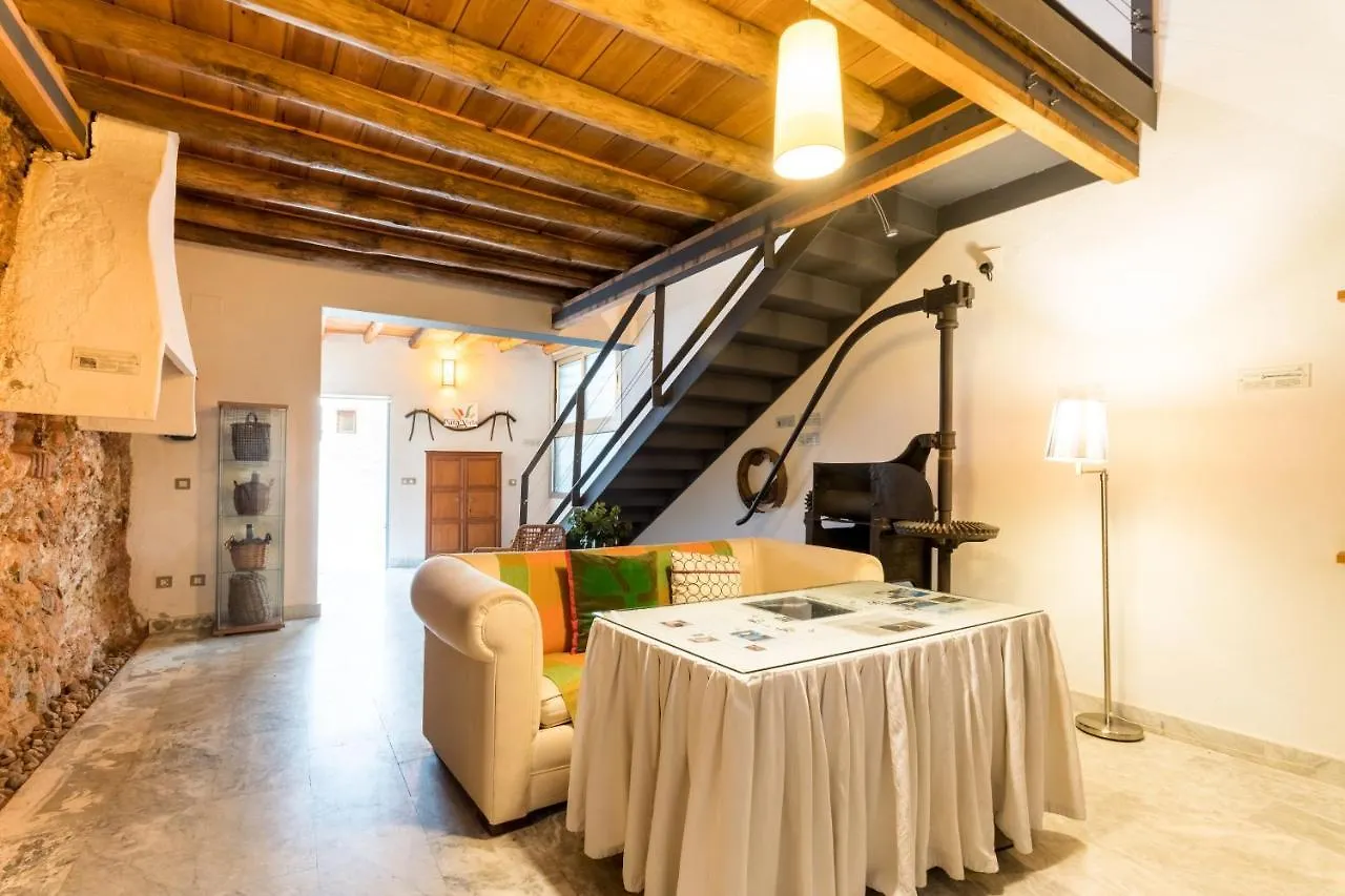 Country house Antigua Panaderia De Valdelarco Guest House Spain