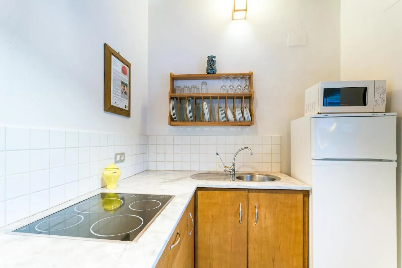 Antigua Panaderia De Valdelarco Guest House