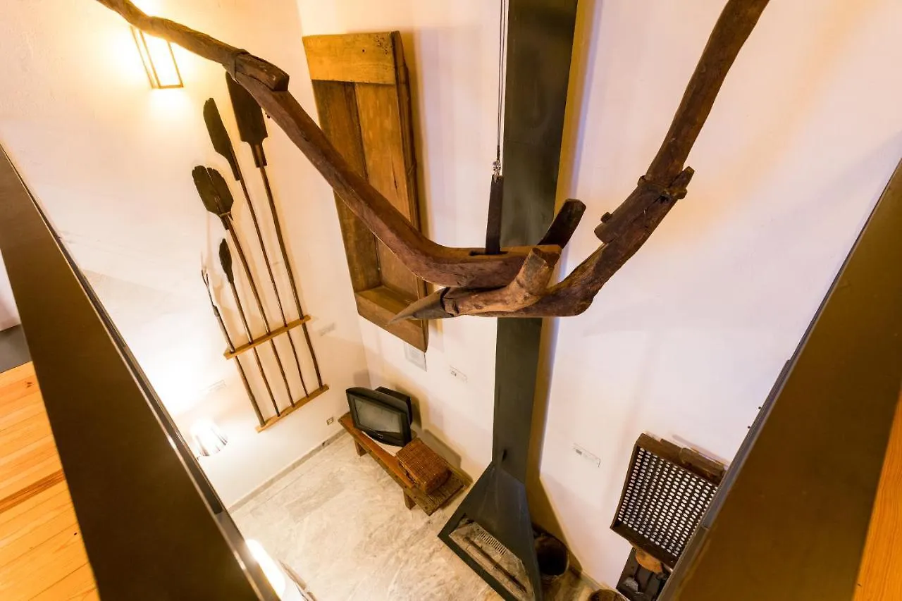 Country house Antigua Panaderia De Valdelarco Guest House